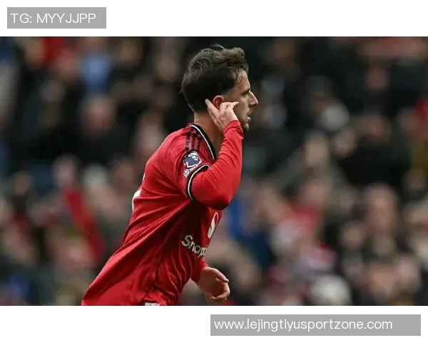 拉门斯全场表现数据解析：两次扑救一解围与十三次长传成功获评六点七分