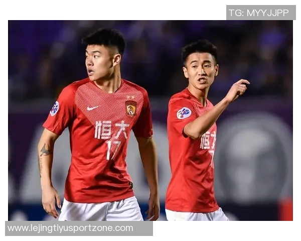 国脚年薪普遍达百万中甲中乙薪资接近白领水平 国脚年薪普遍达百万中甲中乙薪资接近白领水平