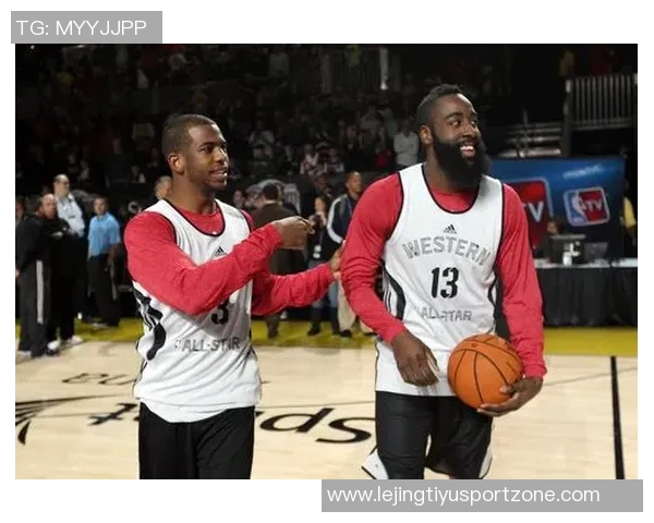 保罗谈与哈登的默契配合称一起打球的时光令人愉悦 保罗谈与哈登的默契配合称一起打球的时光令人愉悦