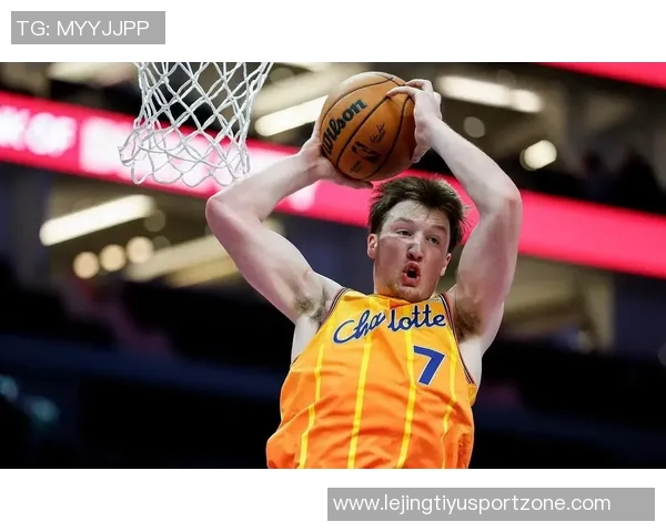 本赛季三分球表现出色的球员名单库里与克尼佩尔领衔80记以上命中率超40 本赛季三分球表现出色的球员名单库里与克尼佩尔领衔80记以上命中率超40