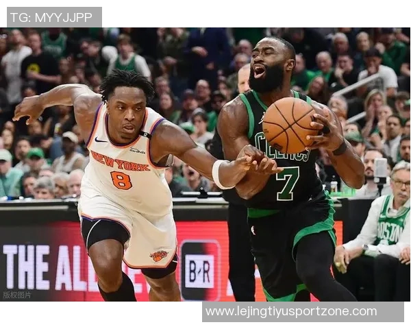 杰伦布朗调侃塔图姆康复迅速或将参加揭幕战