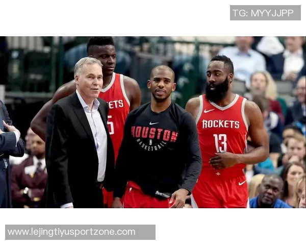 哈登赛后与火箭队友深情拥抱卡佩拉相拥时长最长引发关注