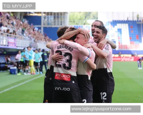 西班牙人因球迷扔水瓶事件面临处罚风险引发关注